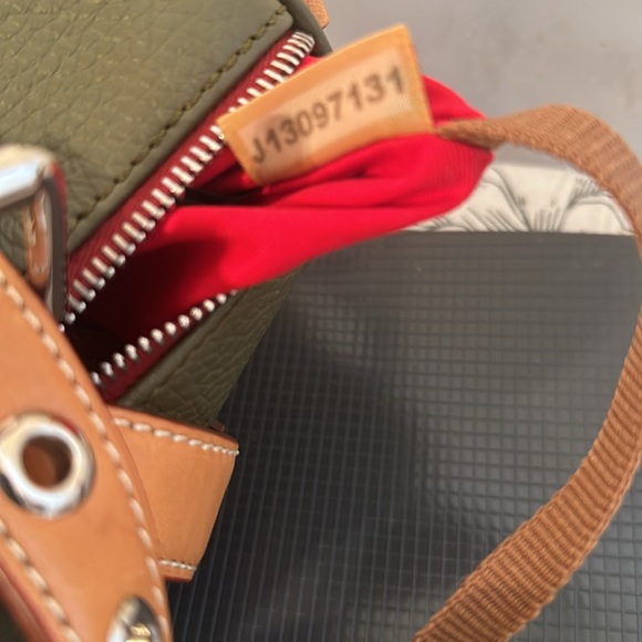 Handbag - Picture 9 of 9